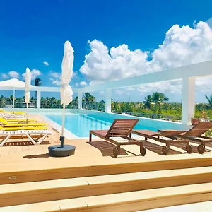 Ducassi Rooftop Pool & Beach Club Hotel